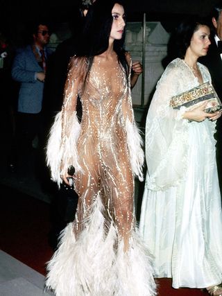 iconic-party-looks-to-get-you-ready-for-new-years-eve-1977288-1479208269