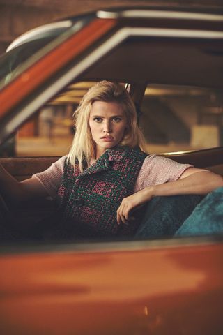 lara-stone-is-russh-australias-latest-cover-girl-1174885