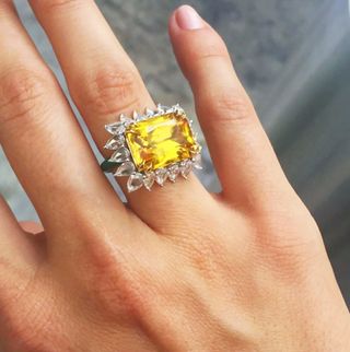 the-jewelry-brands-you-should-follow-on-instagram-1535142-1448292842