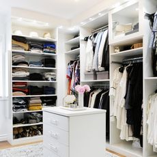 how-to-organize-your-closet-for-the-new-year-177258-1513293570109-square