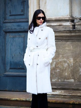 how-street-styles-coolest-wear-winter-white-1624197-1452875292
