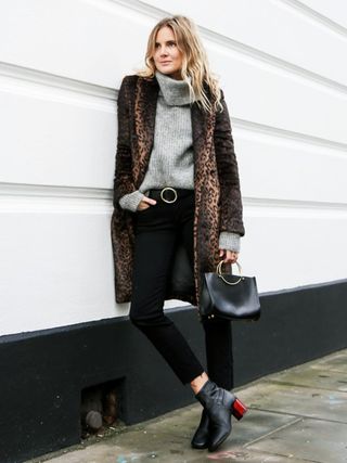 10-style-bloggers-10-winter-outfit-tweaks-you-need-to-see-1628515-1453292074