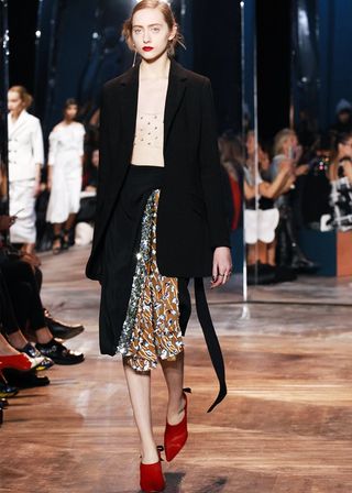 this-is-what-dior-looks-like-without-raf-simons-1633404-1453742339