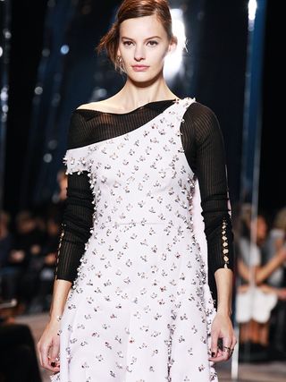 this-is-what-dior-looks-like-without-raf-simons-1633407-1453742340