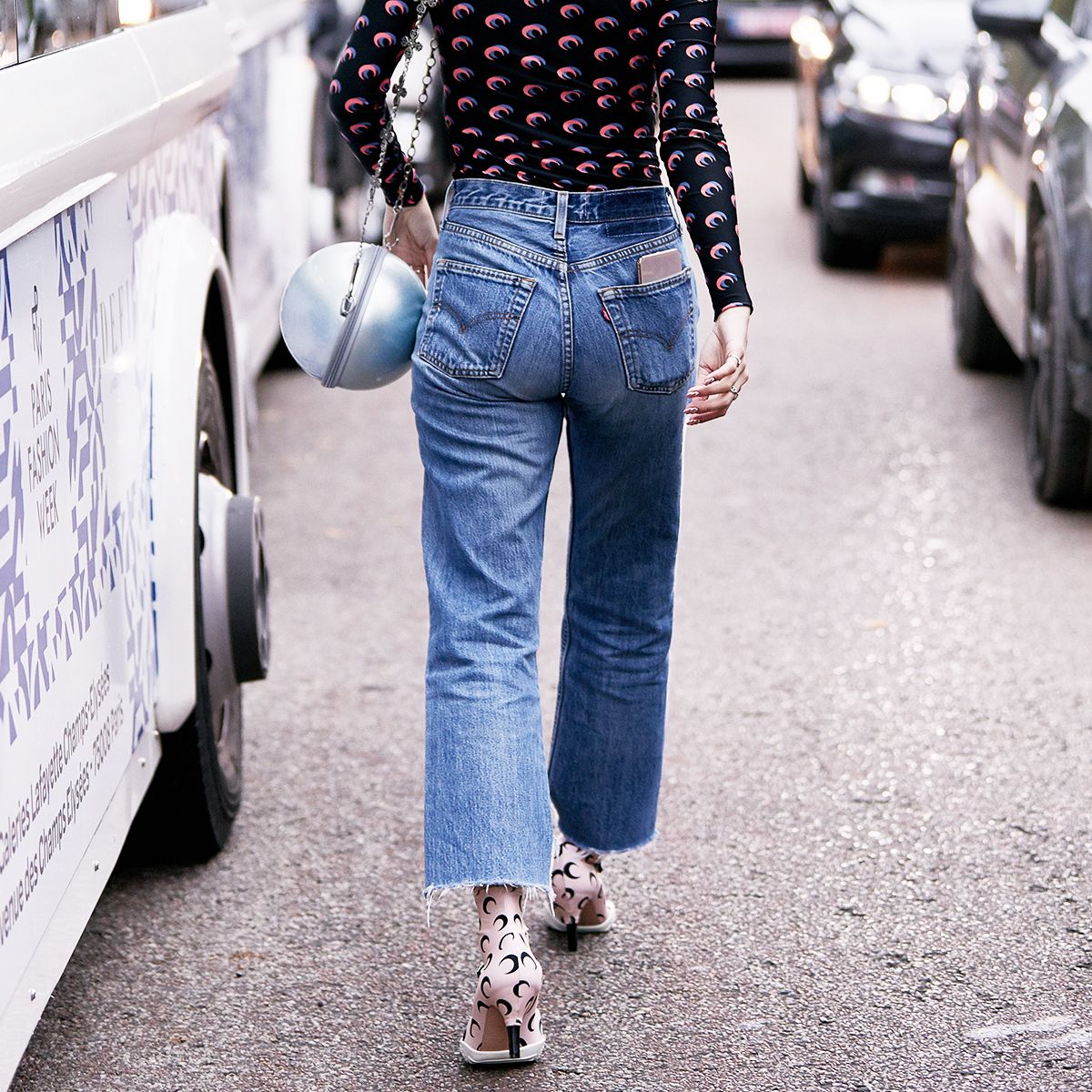 HOW TO WEAR CROPPED FLARE JEANS
