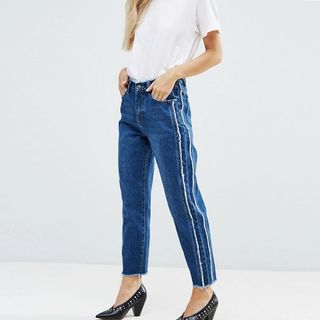 Missguided + Petite Fray Detail Straight Leg Jean