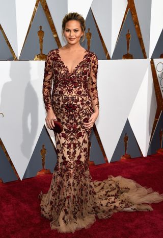 every-single-oscars-red-carpet-look-you-need-to-see-1677212-1456706380