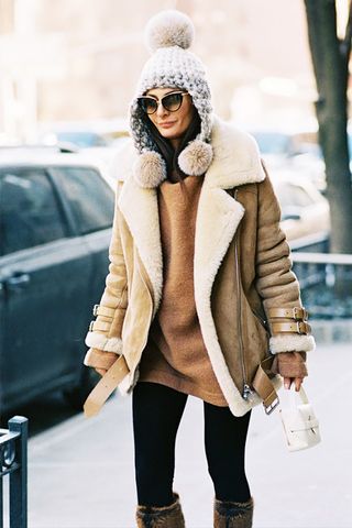 the-warm-winter-jacket-every-fashion-insider-owns-1643903-1454449796