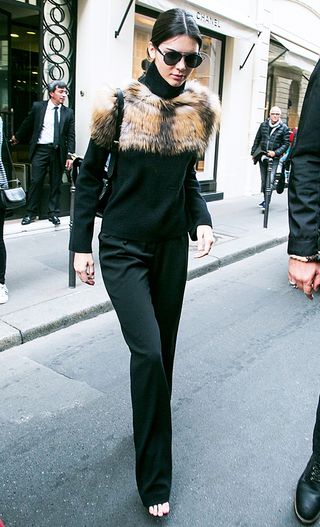 10-things-olivia-palermo-and-kendall-jenner-both-have-in-their-closets-1649871-1454958921
