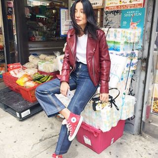 your-fashion-week-instagram-feed-needs-these-new-yorkers-1650715-1455024080