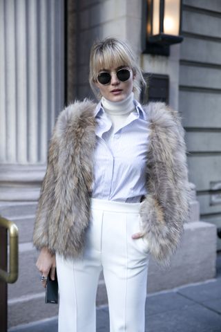 how-this-australian-fashion-blogger-dresses-for-a-freezing-nyfw-1660698-1455680487