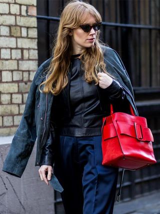 the-latest-street-style-photos-from-london-fashion-week-1723802
