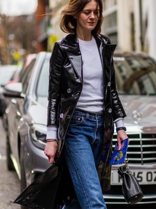 the-latest-street-style-photos-from-london-fashion-week-1723806