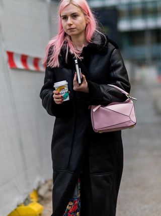 the-latest-street-style-photos-from-london-fashion-week-1723819