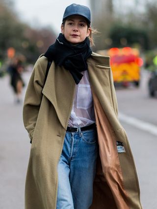 the-latest-street-style-photos-from-london-fashion-week-1723821