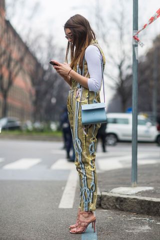 get-swept-up-in-these-captivating-milan-street-style-photos-1677022-1456696803
