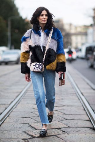 get-swept-up-in-these-captivating-milan-street-style-photos-1677025-1456696803