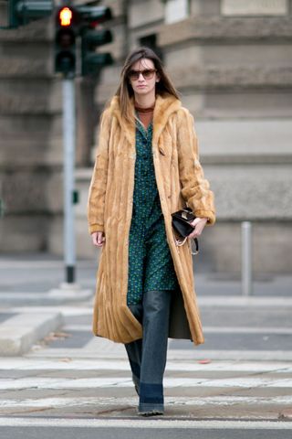 the-latest-street-style-looks-from-milan-fashion-week-1673886-1456447431