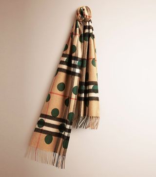 Burberry + The Classic Cashmere Scarf in Dark Forest Green