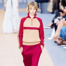 runway-proof-that-the-2000s-are-back-185991-square