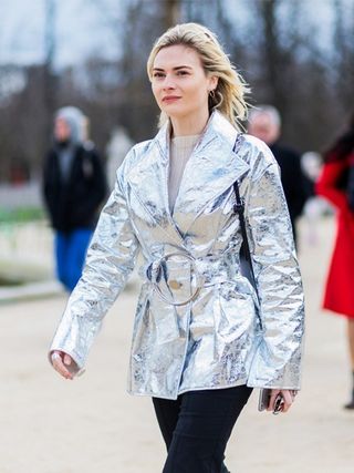 the-most-inspiring-street-style-from-paris-fashion-week-1686765-1457306748