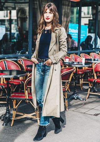 how-to-dress-like-a-parisian-according-to-a-french-designer-1694041-1457735668