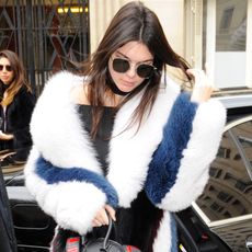 see-the-very-first-tweets-from-kendall-jenner-bella-hadid-and-more-187759-square