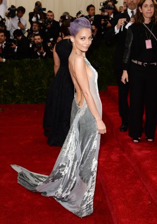 a-look-back-at-our-favourite-met-gala-looks-ever-1746567-1461656436