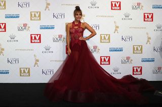 these-logies-dresses-prove-australians-know-how-to-work-a-red-carpet-1761947-1462690528