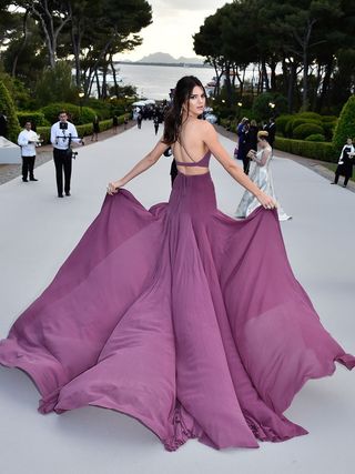 dreamy-the-tk-most-gorgeous-cannes-looks-of-all-time-1758810-1462435094
