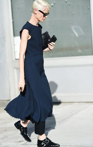yes-your-all-black-wardrobe-can-be-summer-friendly-1770402-1489680443