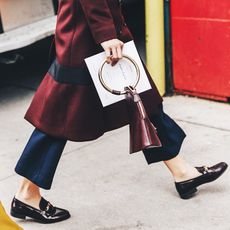 how-to-wear-flats-when-petite-194479-1465251107-square