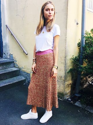 9-fashionable-ways-to-wear-a-maxi-skirt-1830929-1467989769