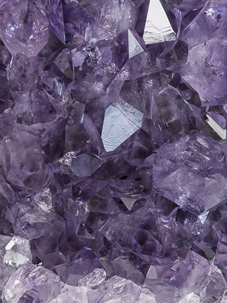 healing-crystals-198475-1527877832215-image