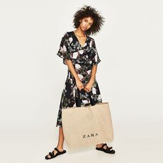 how-to-find-out-about-zara-sales-first-198724-1501094116938-square