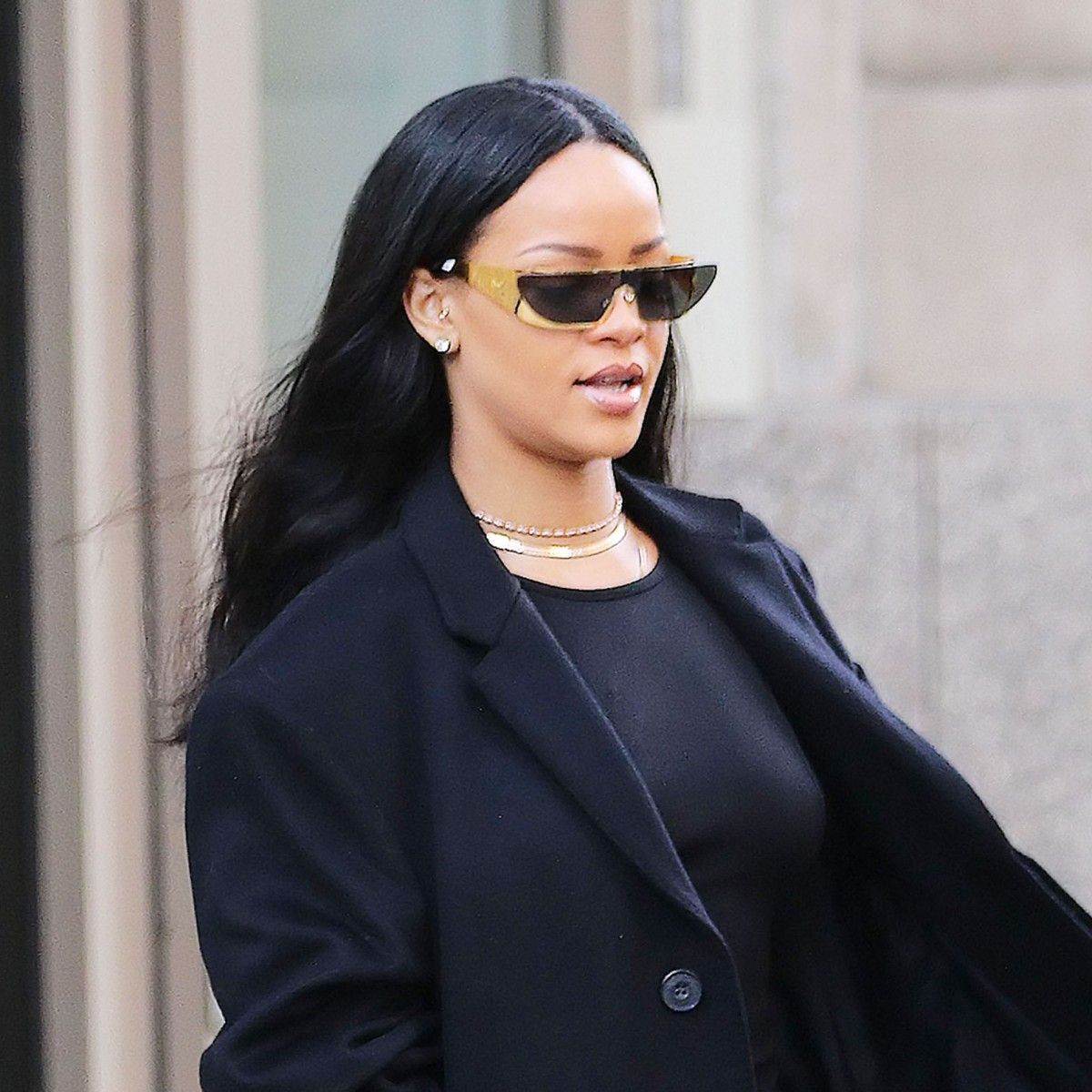 Rihanna’s Latest Outfit Proves She’s Just Like Us Who What Wear