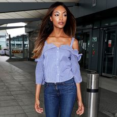 what-was-she-wearing-jourdan-dunn-skinny-jeans-off-shoulder-top-flats-loafers-2016-198988-1469733141-square