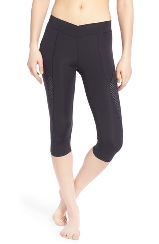 Ivy Park + V-Waistband Reflective Capri Leggings