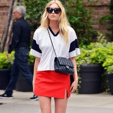 how-to-wear-a-miniskirt-199222-1470059979-square