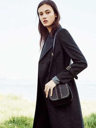 the-new-liv-tyler-x-belstaff-collection-will-make-you-want-autumn-to-hurry-up-1856209-1470128658