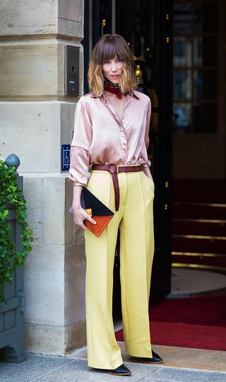 5-new-work-outfit-ideas-that-arent-boring-1870719-1471316379