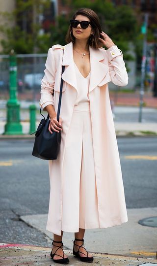 5-new-work-outfit-ideas-that-arent-boring-1871181-1471365749