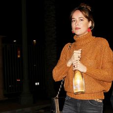 dakota-johnson-outfit-fall-color-trend-brown-2016-200025-1470854251-square