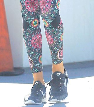 these-are-the-best-printed-leggings-weve-ever-seen-1873211-1471470480