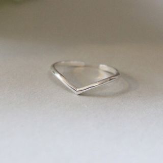 Great Jewelry 4 All + Silver Chevron Toe Ring