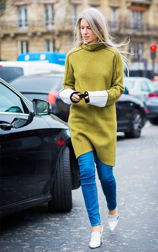 how-not-to-wear-skinny-jeans-according-to-fashion-girls-1894788-1473291386