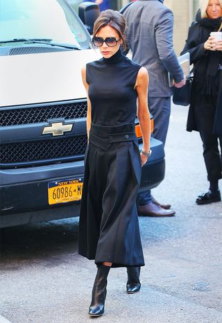 how-to-dress-better-for-work-according-to-victoria-beckham-1889547-1472751664