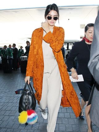 let-kendall-jenner-help-with-your-search-for-the-perfect-winter-coat-1893832-1473253218