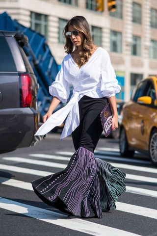 the-latest-street-style-from-new-york-fashion-week-1898772-1473636499