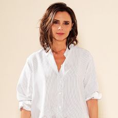 victoria-beckham-wore-the-chillest-outfit-to-her-runway-show-202734-square